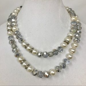 NWOT WHBM Pearl & Crystal Necklace